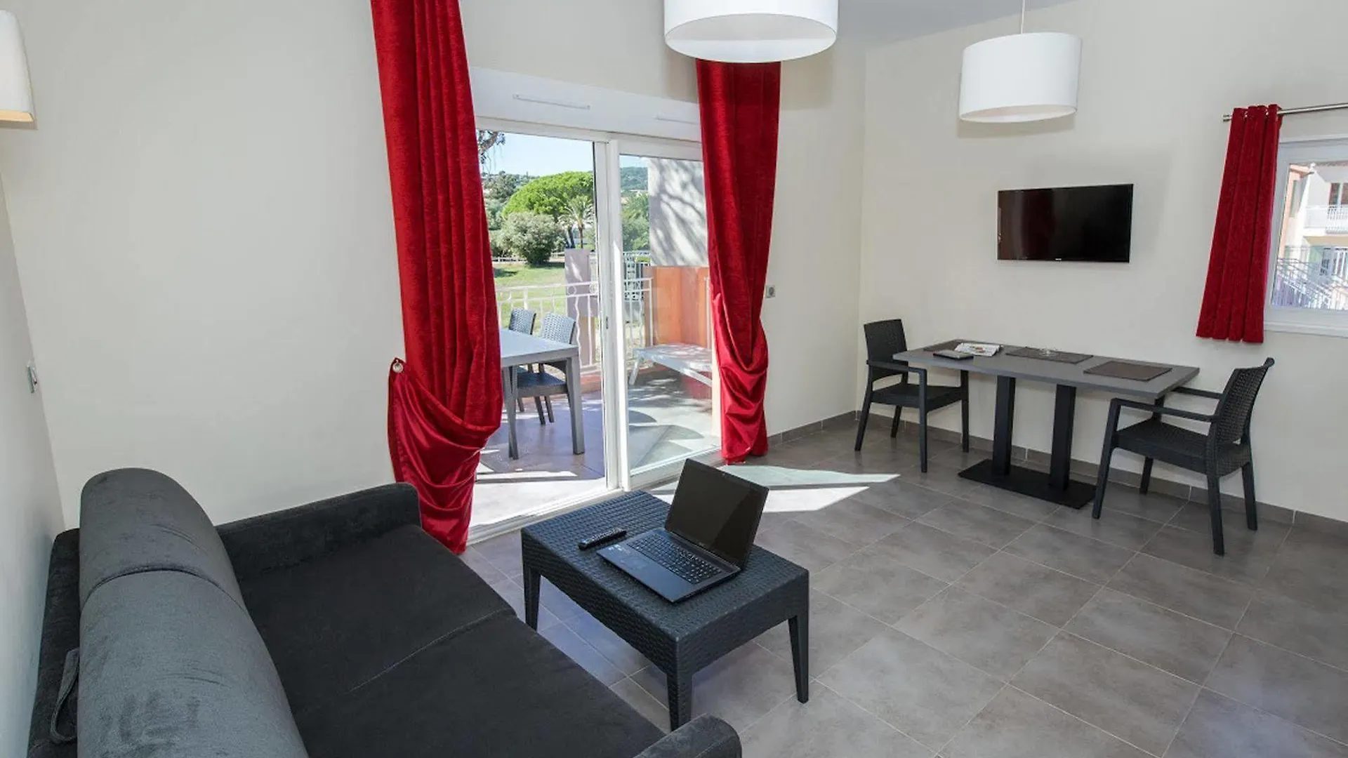 Les Perles De Saint Tropez Hotel Grimaud
